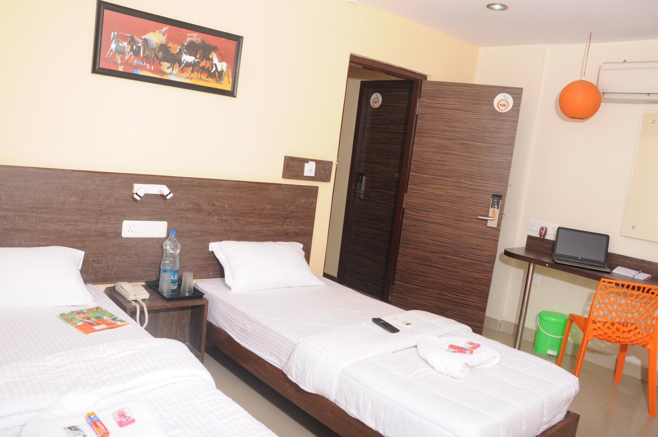 Hotel Orangeinn Omr Perungudi เชนไน ภายนอก รูปภาพ